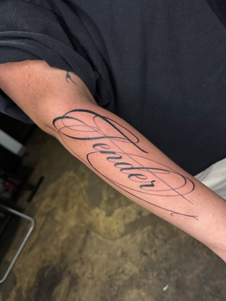 Tattoo Cursive Rework Cursive Tattoo Design Ideas That Are Elegant, Romantic, and Timeless ...
